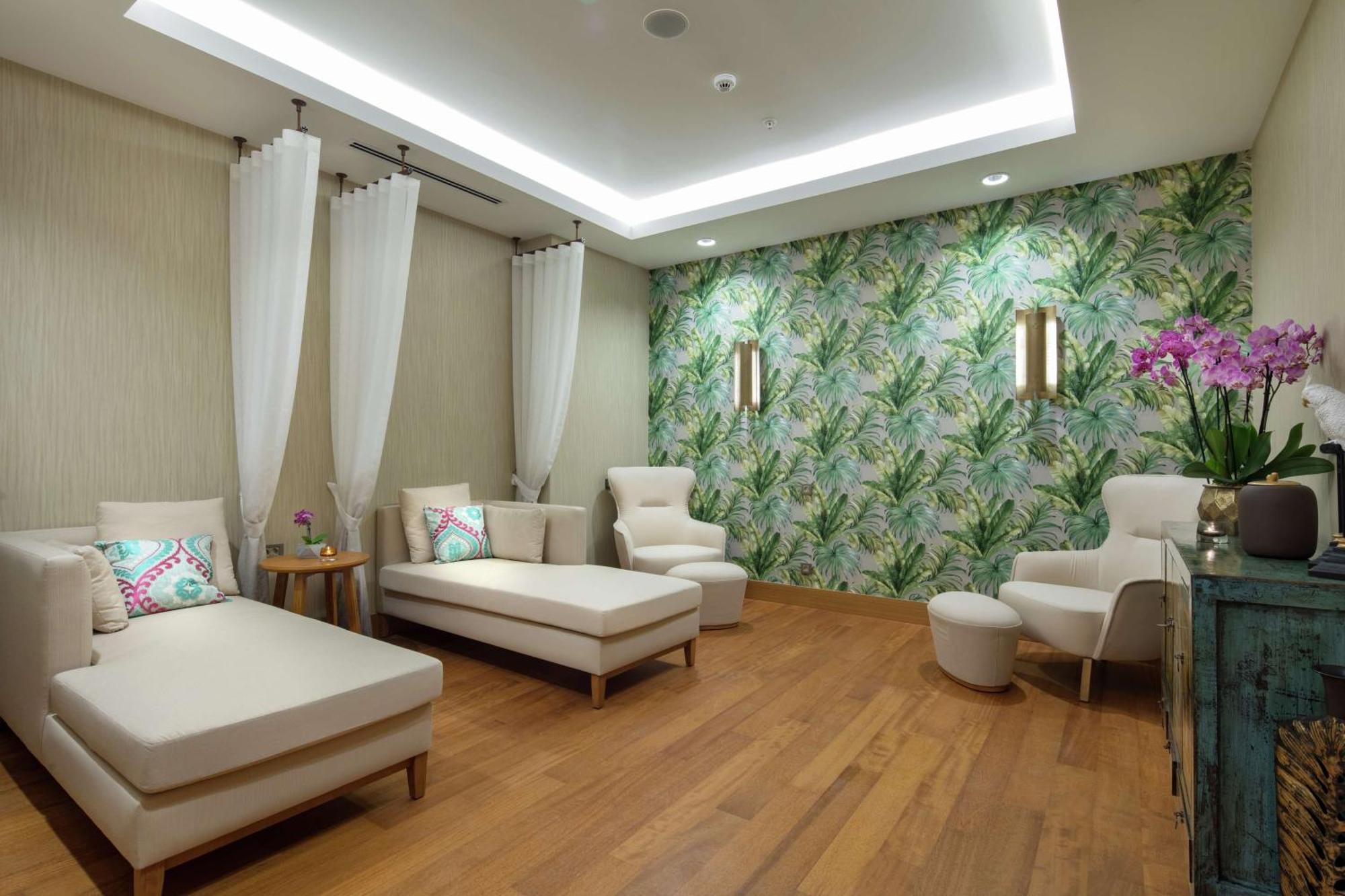 Doubletree By Hilton Antalya City Centre Екстериор снимка Spa interior