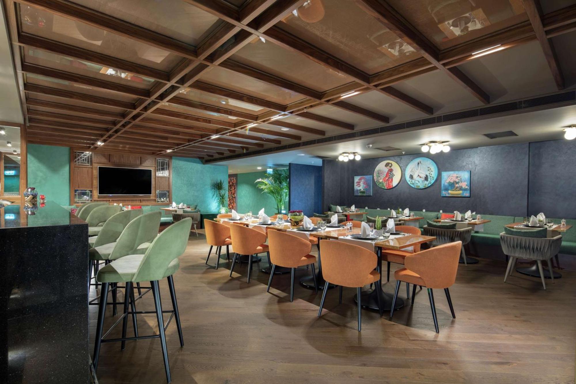 Doubletree By Hilton Antalya City Centre Екстериор снимка The interior of the restaurant